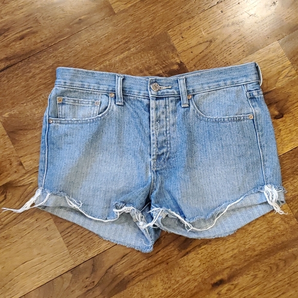 BDG Pants - BDG womens button fly jean shorts size 26